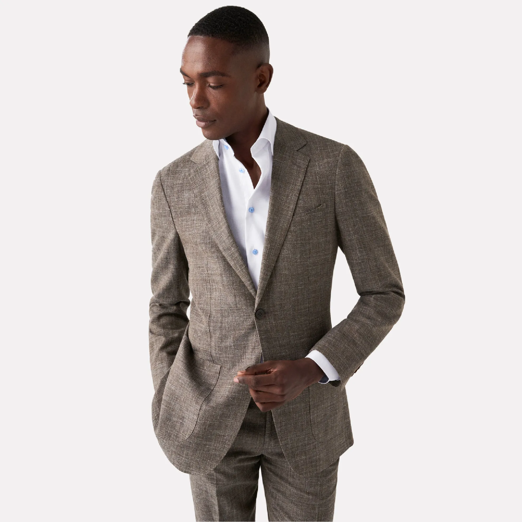 Contemporary Fit Signature Twill with Contrast Paisley Details / White