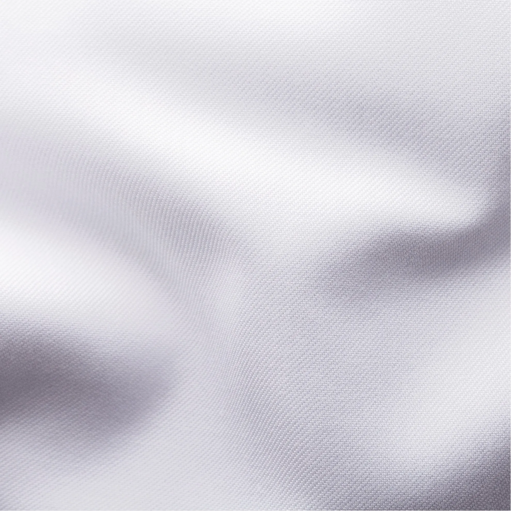 Contemporary Fit Signature Twill with Contrast Paisley Details / White