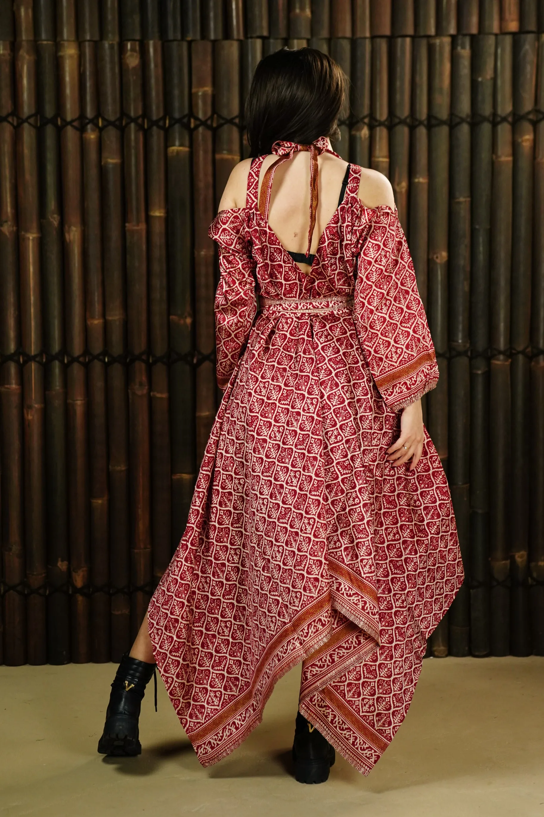 Dress 'Eunoia' with Sleeves