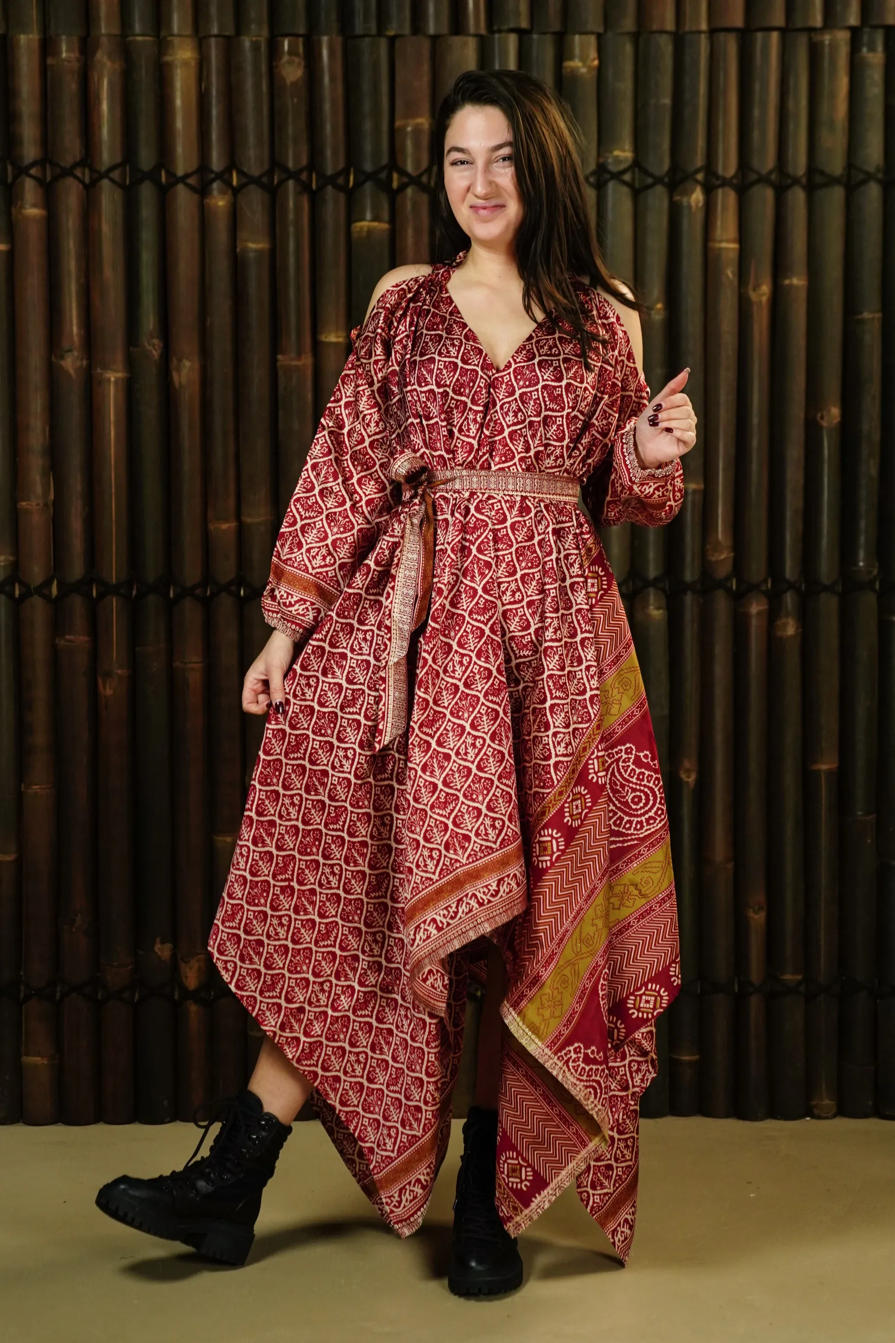 Dress 'Eunoia' with Sleeves