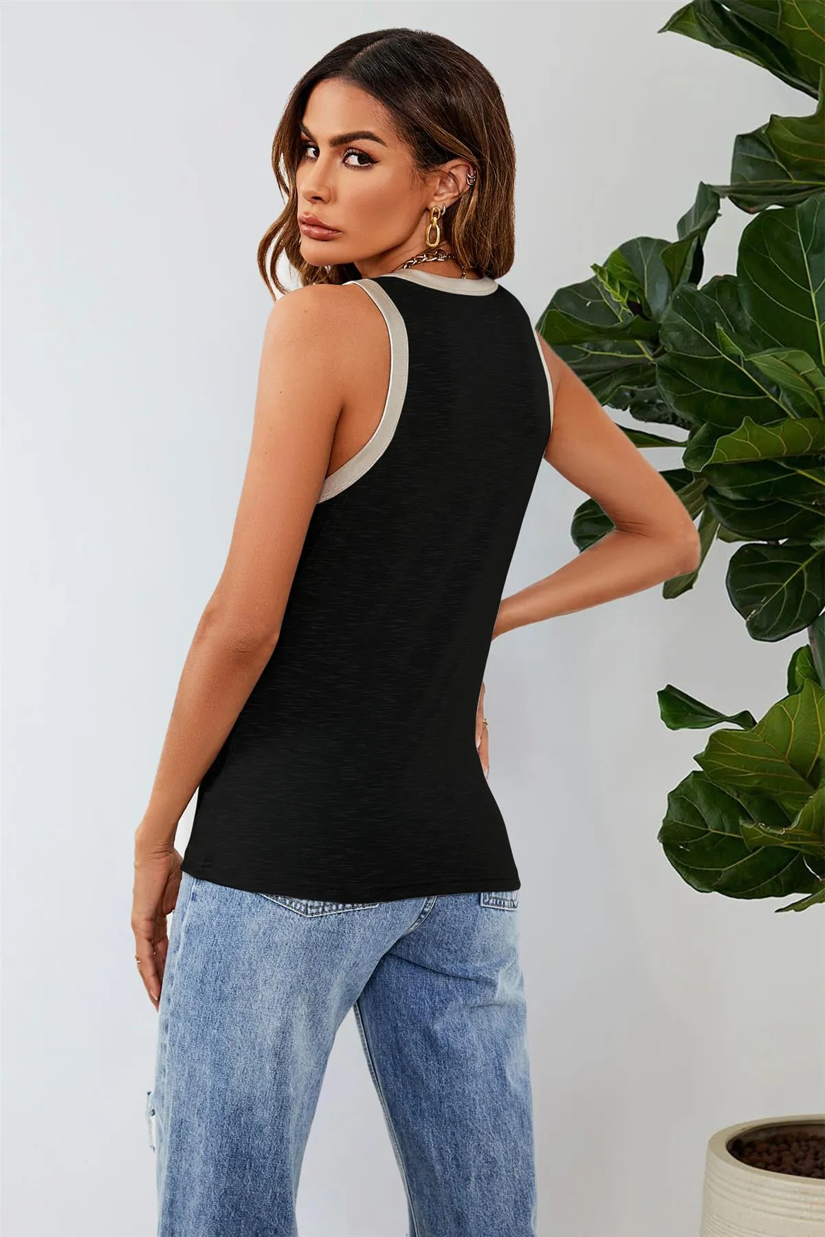 Silver Trim Sleeveless Tank Top In Black