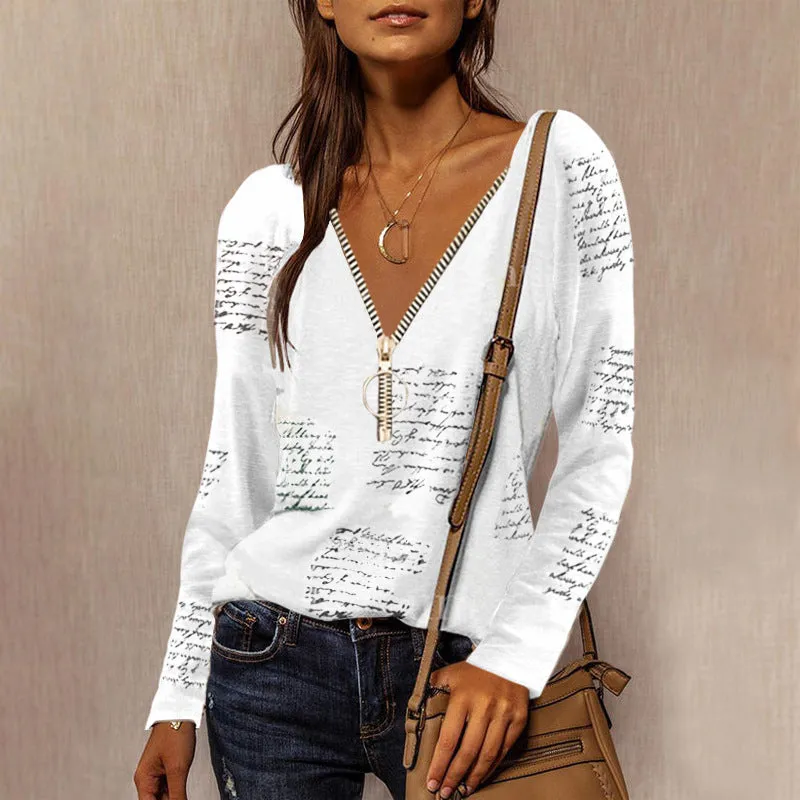 V-neck t-shirt with zip and letter print