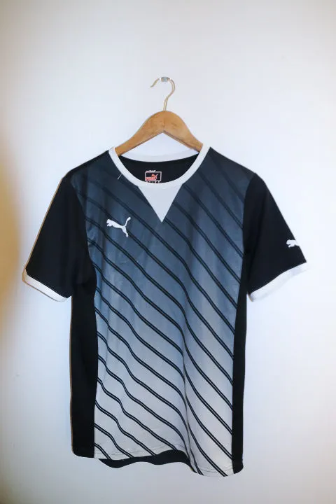 Vintage black small puma mens jersey